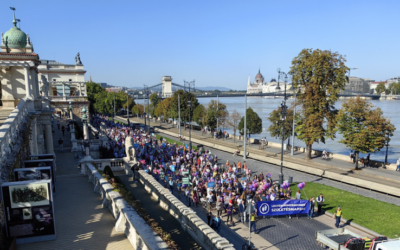 MINDENKI SZÜLETÉSNAPJA – ÉLETVÉDŐ SÉTÁT SZERVEZTEK BUDAPESTEN