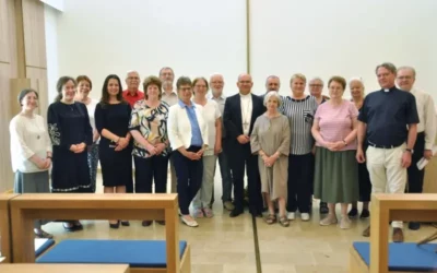 AZ EMBERI ÉLET TÖRVÉNYE: TELJES ODAADÁS ÉS ELFOGADÁS – SZENTMISÉVEL ZÁRULT A MÁSODIK IDŐSÜGYI MENTORKÉPZÉS